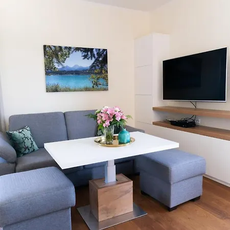Apartment Residenz Seeblick Faakersee By Seebnb *